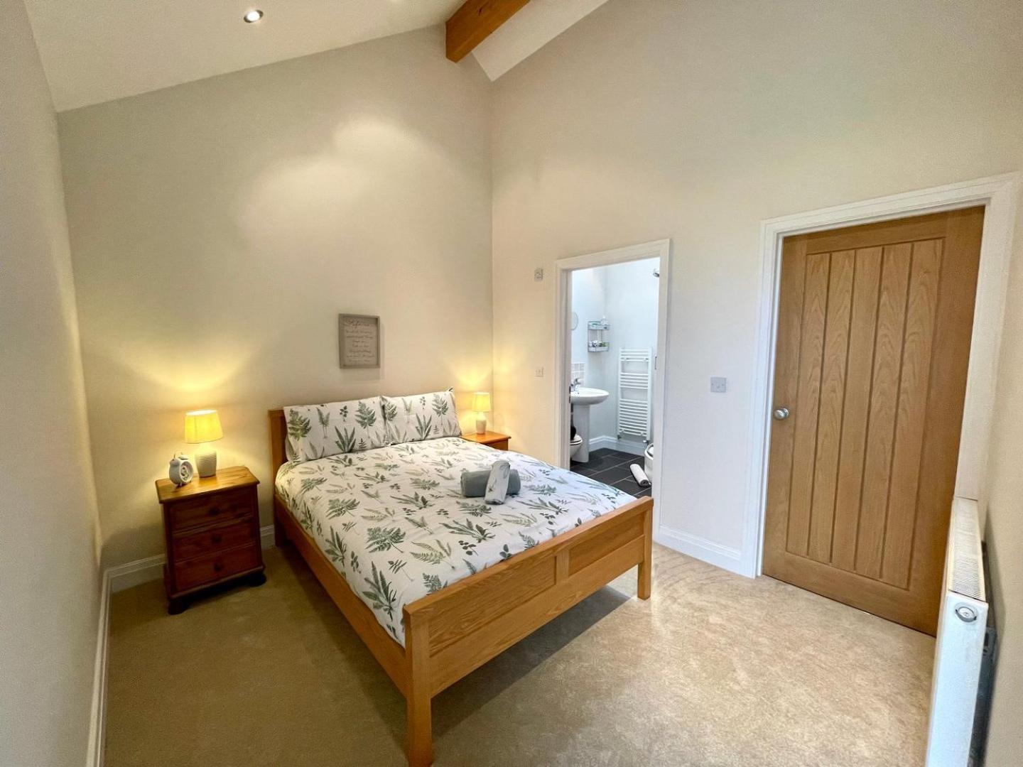 Cosy Barn With Views In Wick Vale Of Glamorgan Exterior foto